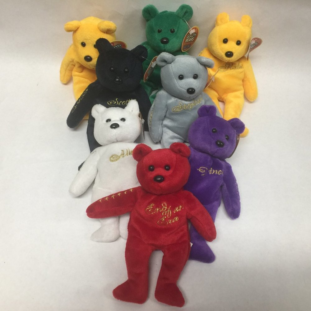 Gold'n Bears NBA Bears lot of 8 Shaq /Bryant/ Pippen/ Iverson / Carter / Marbury